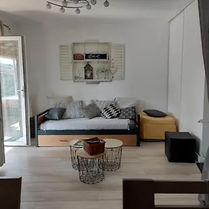 Casa vacanze Tranquille Dans La Cité Du Mimosa - Axelle Loc'appart Mandelieu